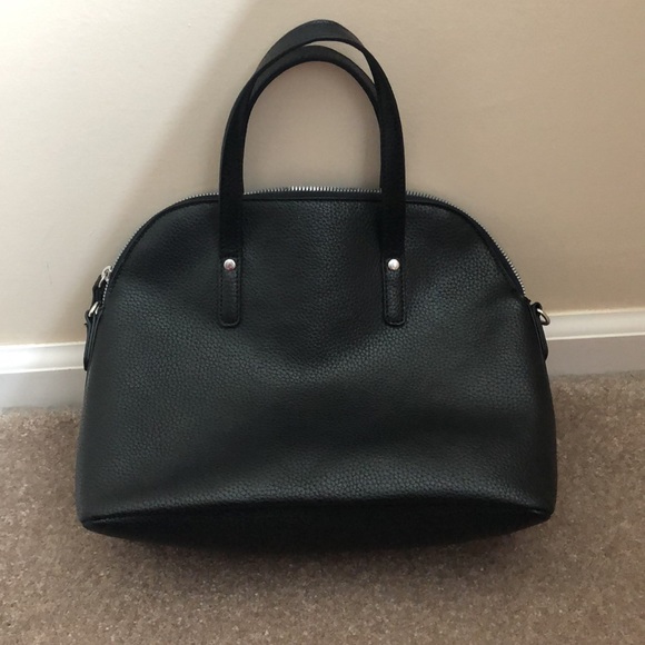 NWOT black scallop bag w/crossbody - Picture 3 of 4